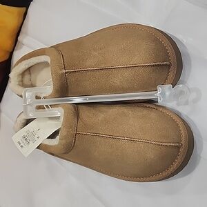 Stars Above Brown/Amira Slippers